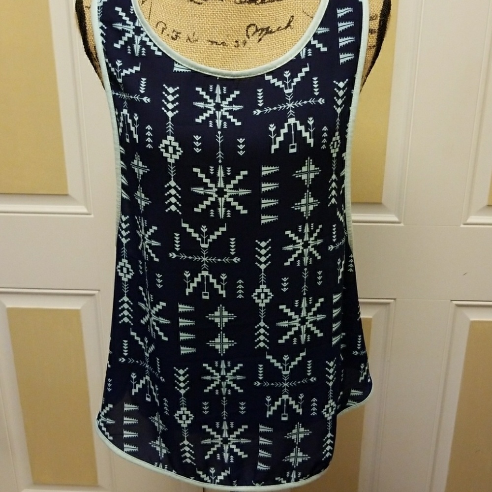 NWOT Aztec design top